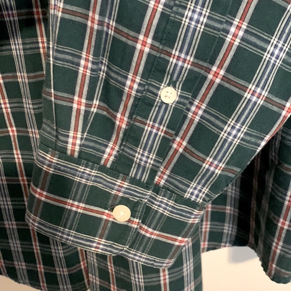 Chaps Easy Care button down shirt. Men’s medium. Excellent condition. - Picture 4 of 6